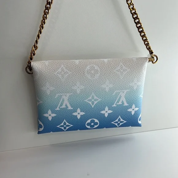 Louis Vuitton - Picture 5 of 5